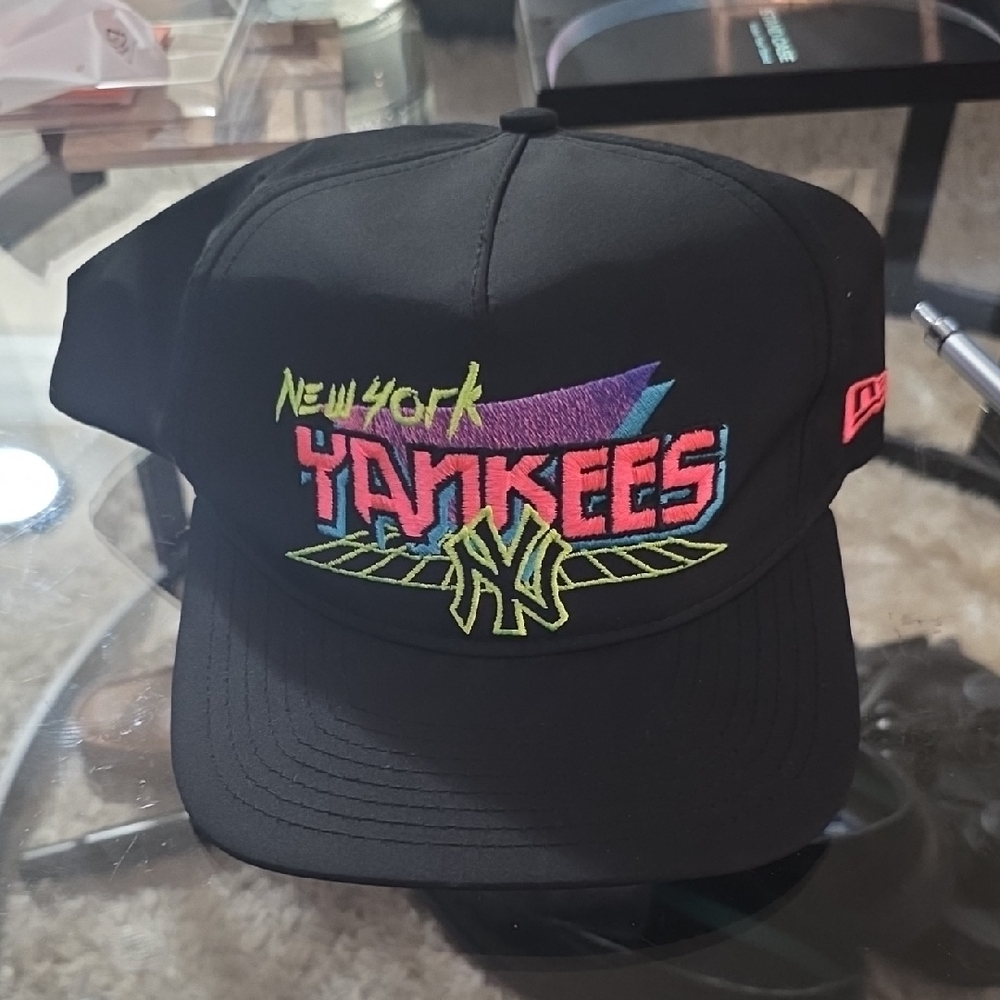 Retro 80s New York Yankees Black Cap